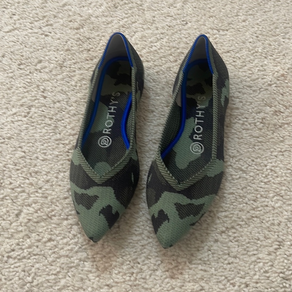 Rothy’s flats